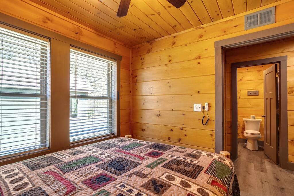Dancing Bear Cabin- Relax & Enjoy! Sevierville Exterior foto